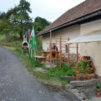 Eingangbereich mit Grillplatz
